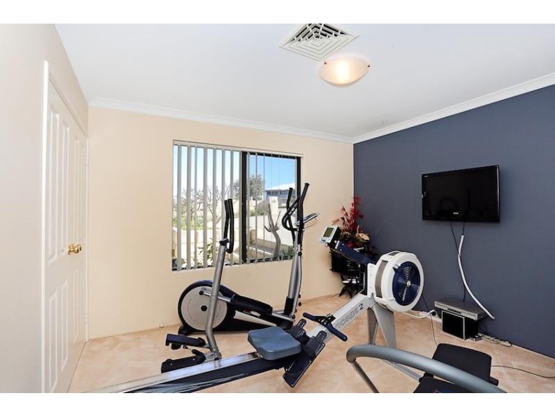 25 Captain Court, Mandurah WA 6210