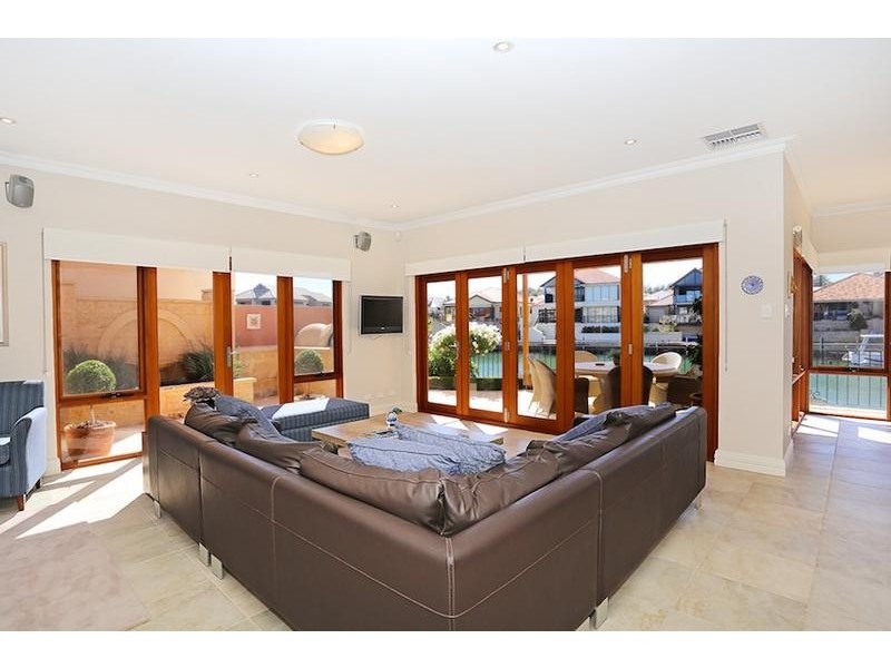 57/18 Port Quays, Wannanup WA 6210