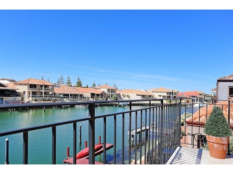 57/18 Port Quays, Wannanup WA 6210