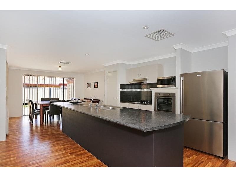 3 Sugar Bush Way, Meadow Springs WA 6210