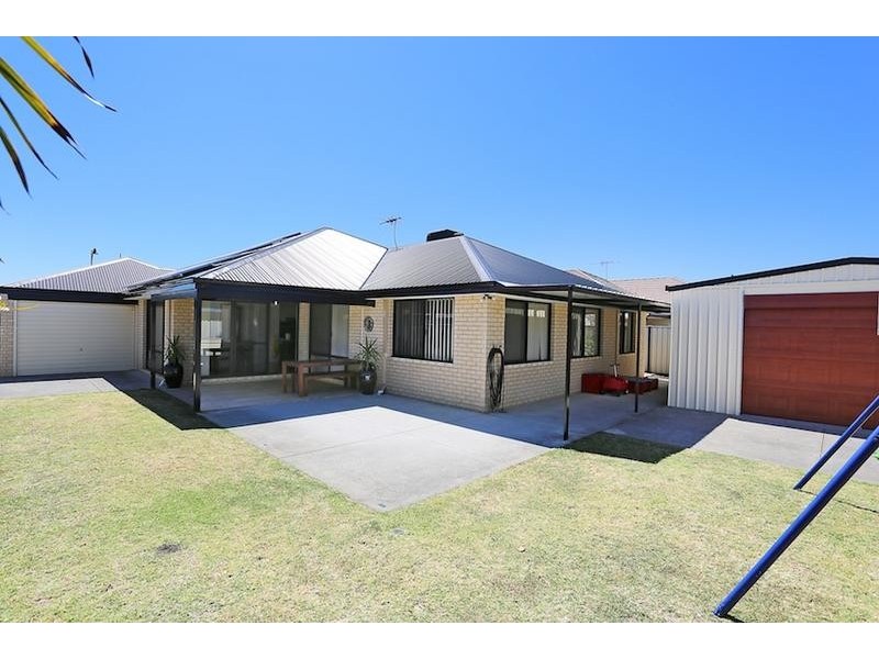 3 Sugar Bush Way, Meadow Springs WA 6210