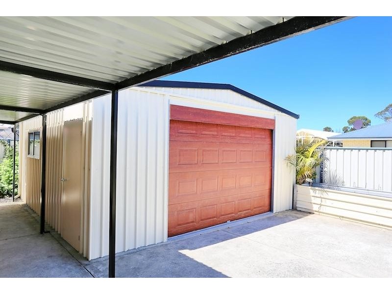 3 Sugar Bush Way, Meadow Springs WA 6210