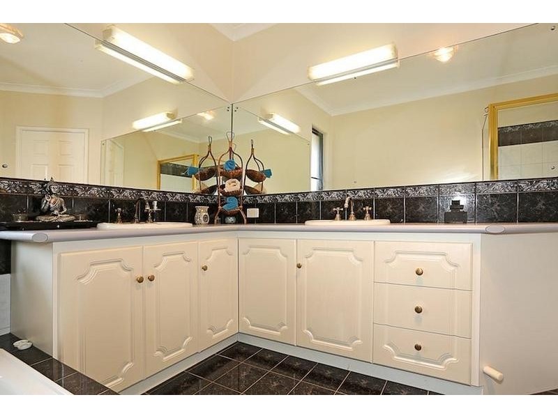 34 Tallas Road, Silver Sands WA 6210