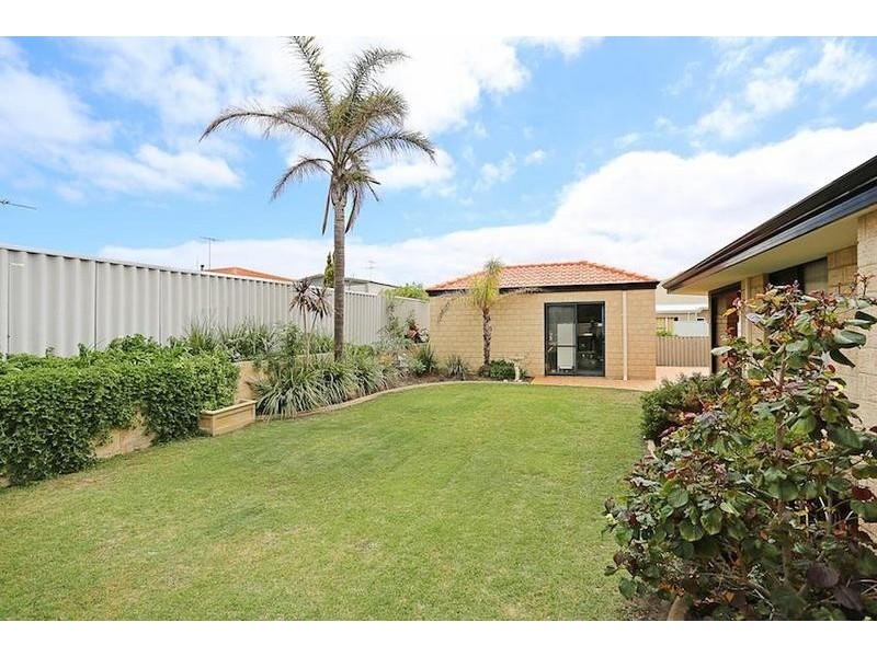 34 Tallas Road, Silver Sands WA 6210