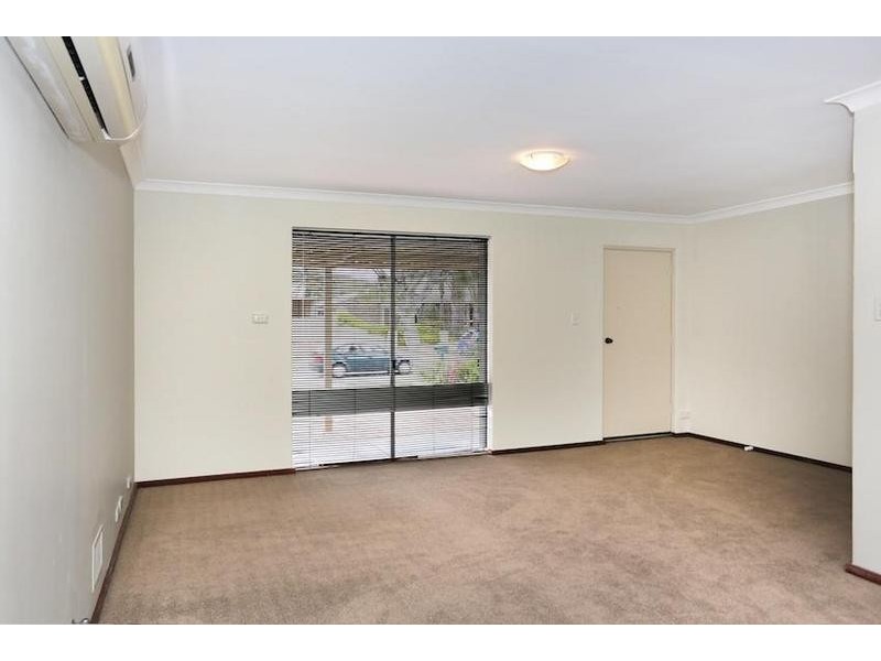 3 Sandalwood Parade, Halls Head WA 6210