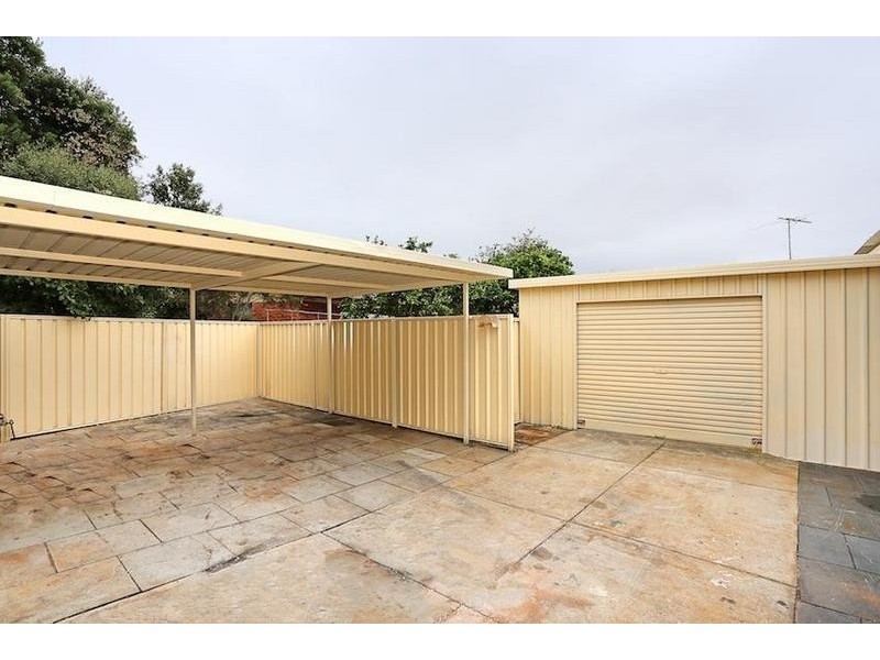 3 Sandalwood Parade, Halls Head WA 6210