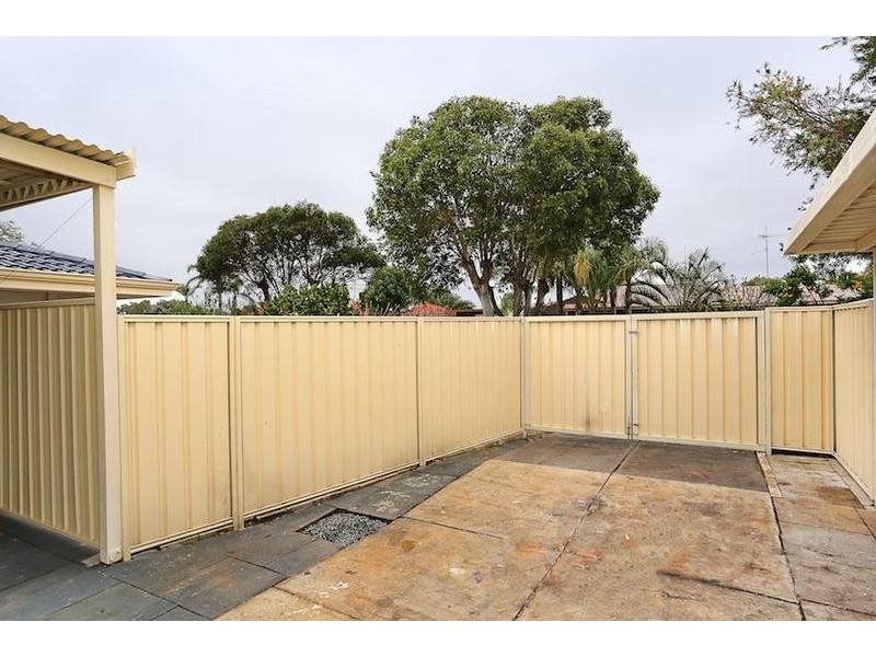 3 Sandalwood Parade, Halls Head WA 6210