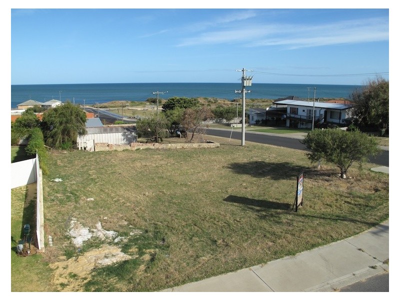 13 Rakoa Street, Falcon WA 6210