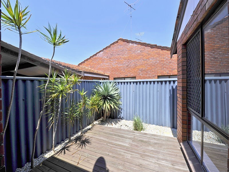 1/19 Creery Street, Dudley Park WA 6210