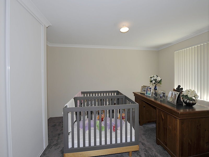 3 Sugarwood Terrace, Halls Head WA 6210