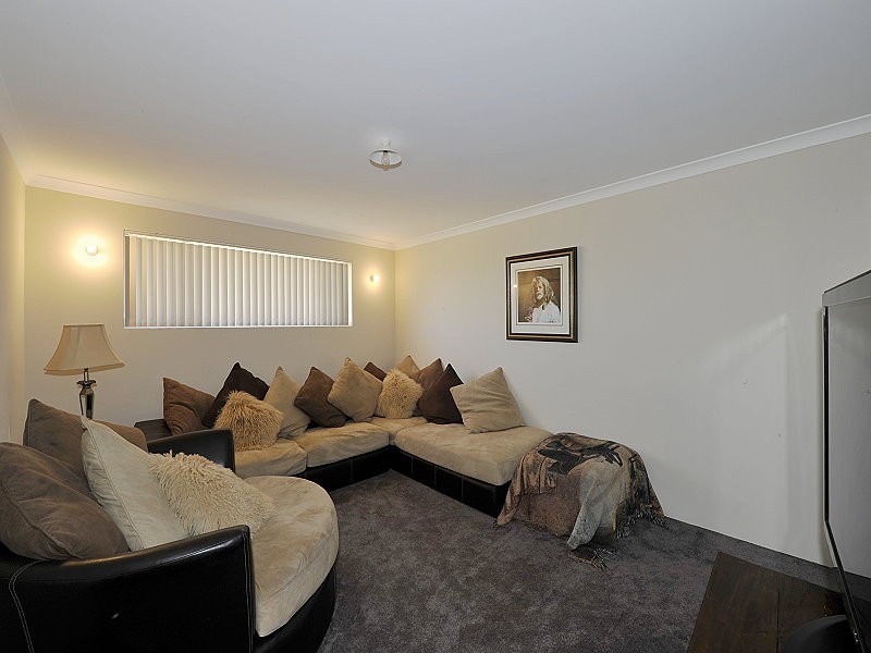 3 Sugarwood Terrace, Halls Head WA 6210