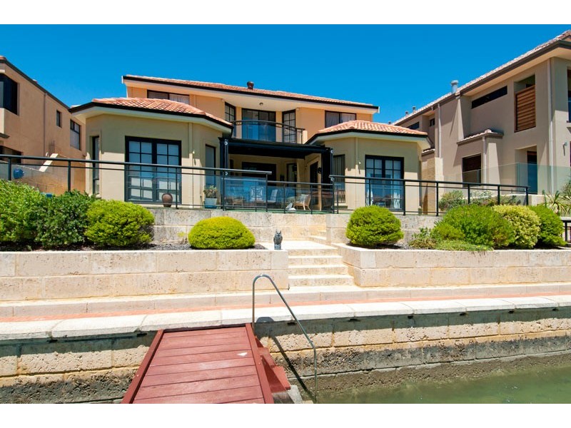 54 Batavia Avenue, Wannanup WA 6210