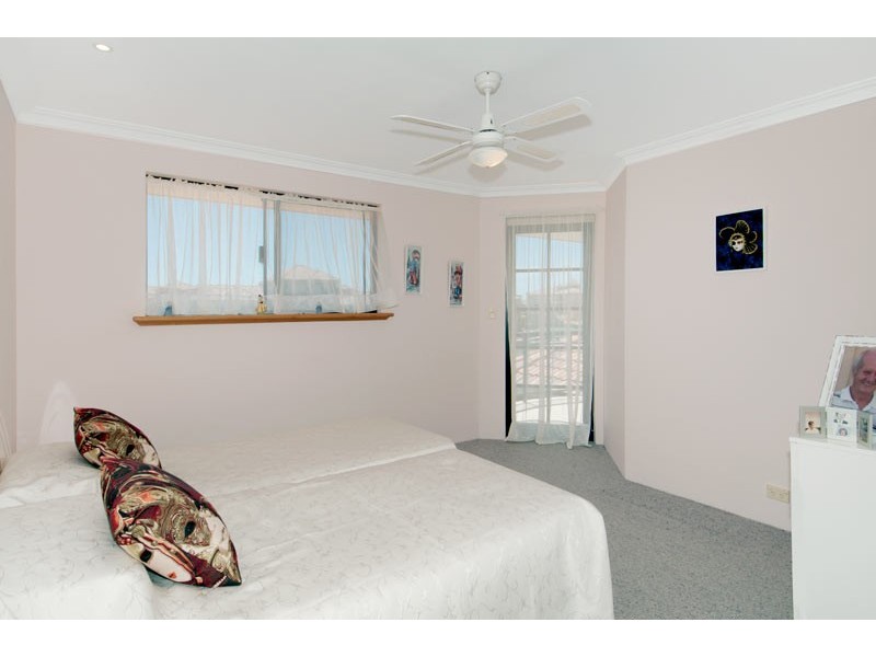 54 Batavia Avenue, Wannanup WA 6210