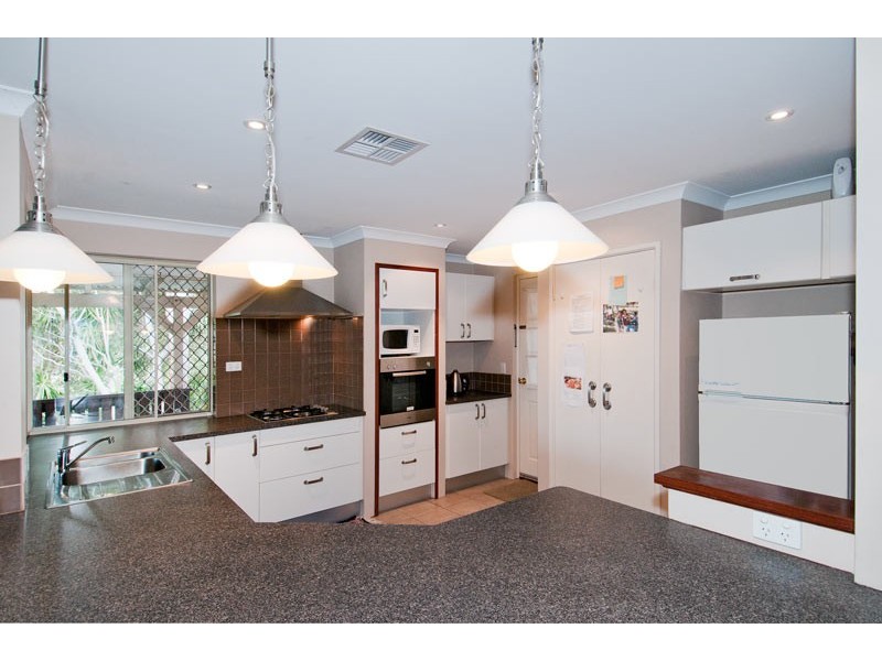 3 Sage Court, Halls Head WA 6210