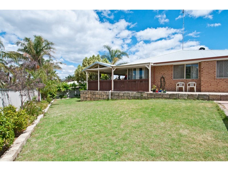 3 Sage Court, Halls Head WA 6210