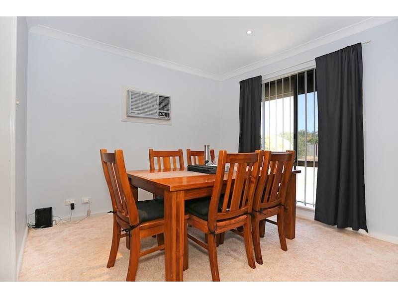 11 Sandalwood Parade, Halls Head WA 6210