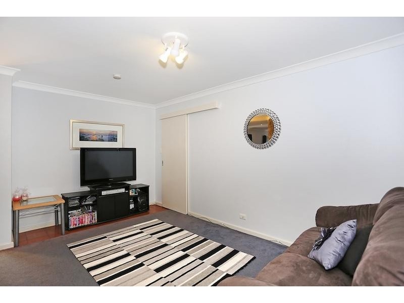 11 Sandalwood Parade, Halls Head WA 6210