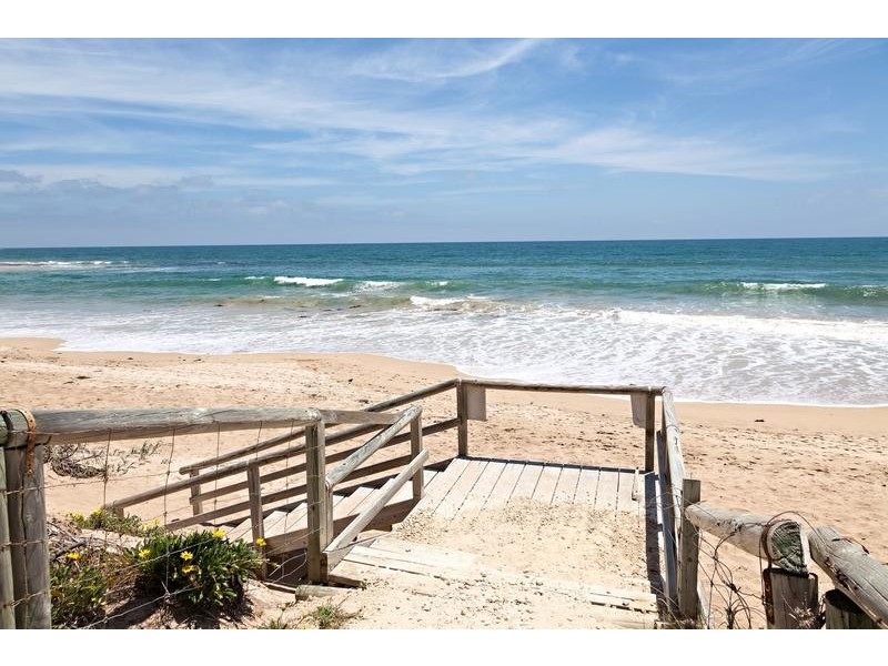 20 Valley Road, Halls Head WA 6210