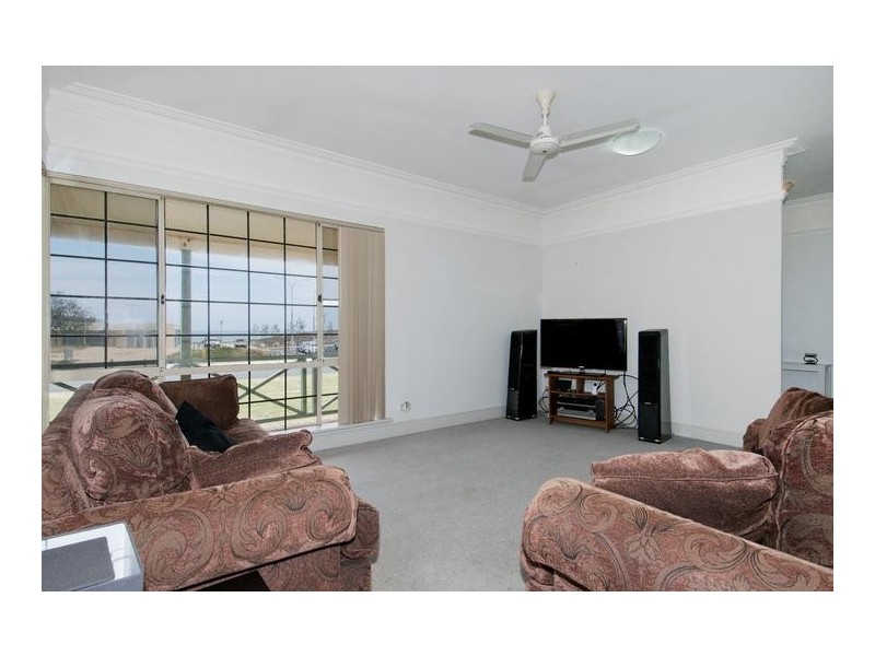 35 Orestes Street, San Remo WA 6210