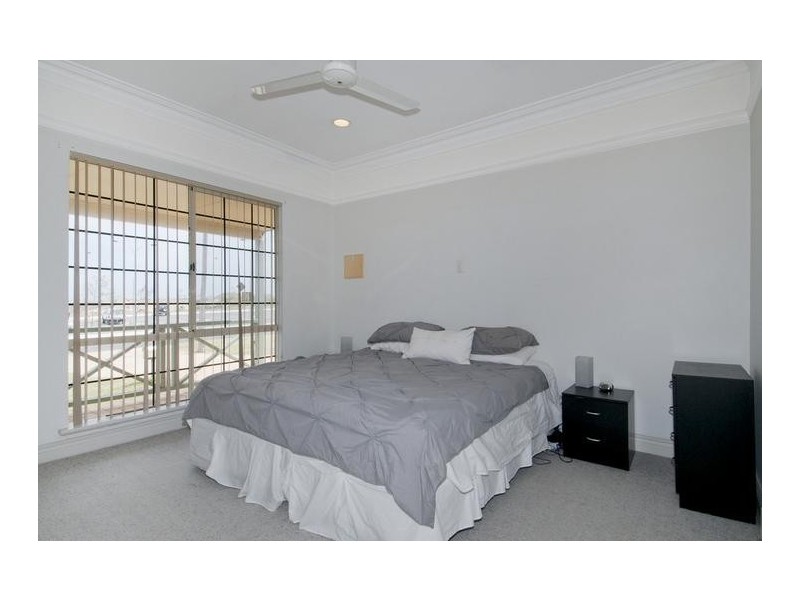 35 Orestes Street, San Remo WA 6210