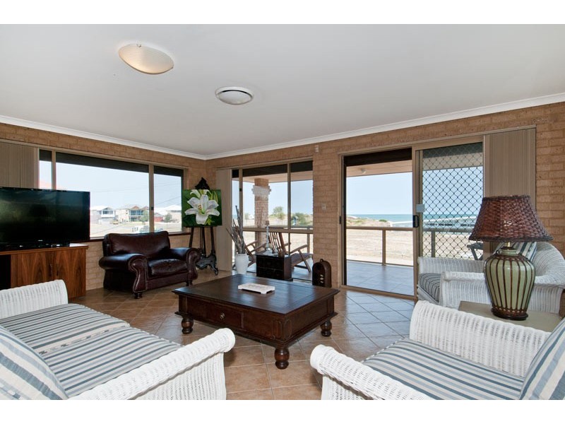 33 Orestes Street, San Remo WA 6210