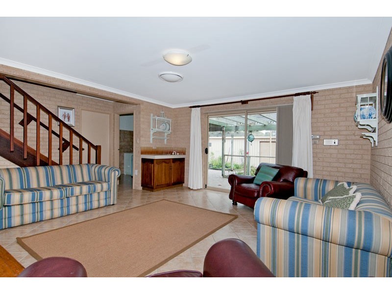 33 Orestes Street, San Remo WA 6210