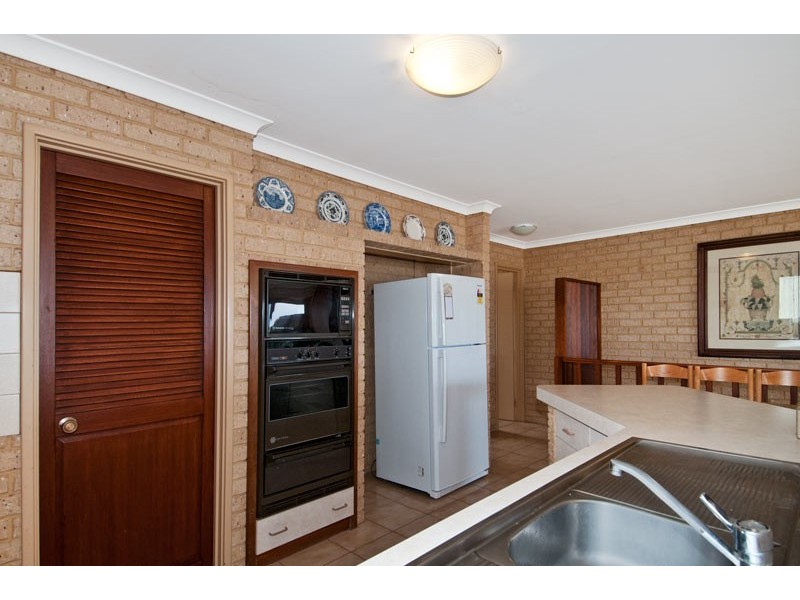 33 Orestes Street, San Remo WA 6210