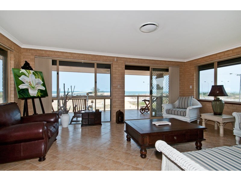 33 Orestes Street, San Remo WA 6210