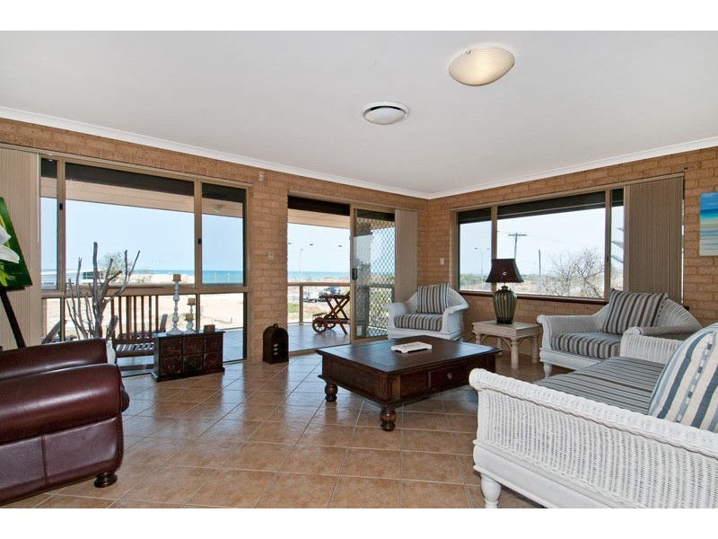 33 Orestes Street, San Remo WA 6210