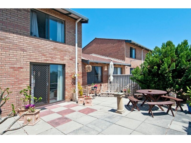 10/35A Halls Head Parade, Halls Head WA 6210