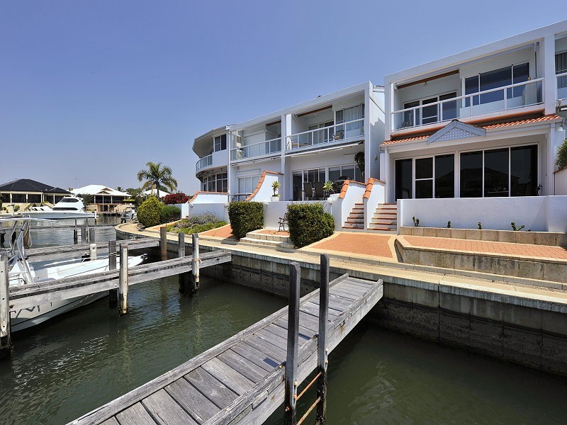 10/20 Baruna Court, Halls Head WA 6210