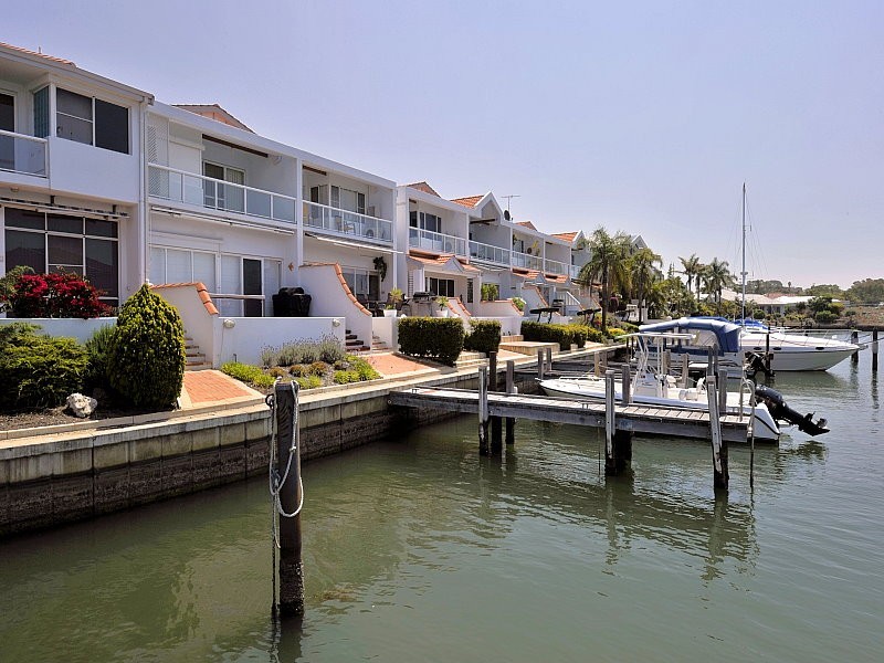 10/20 Baruna Court, Halls Head WA 6210