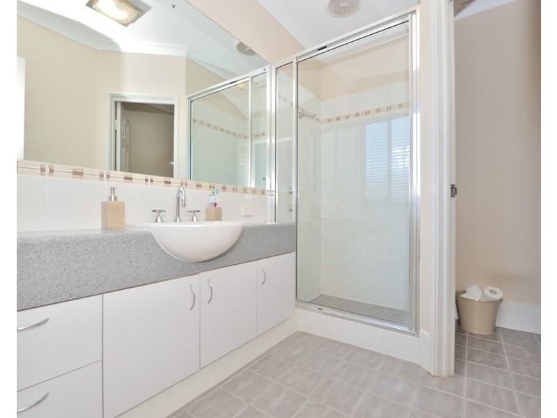 5 Lady Stirling Parade, Madora Bay WA 6210