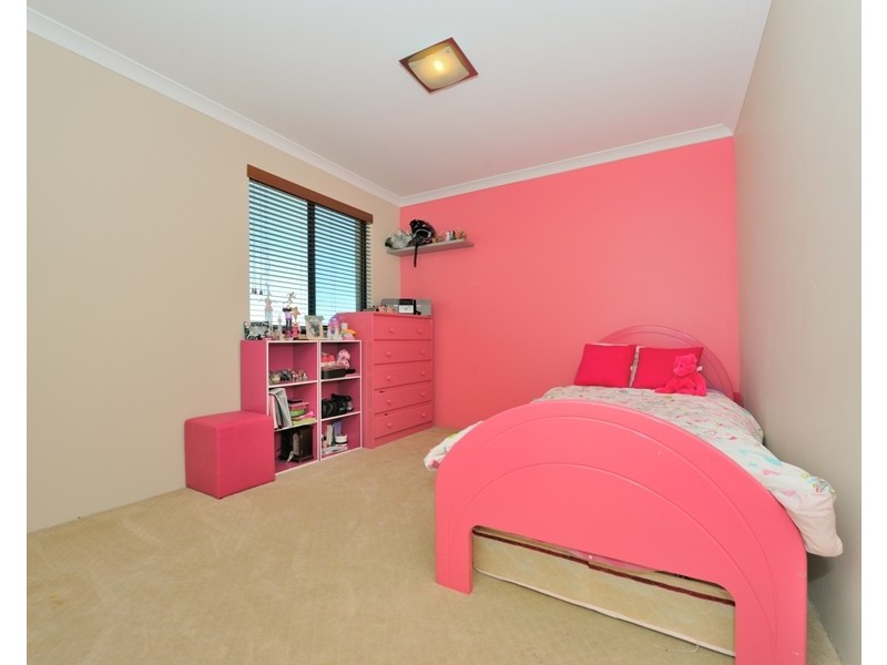 5 Lady Stirling Parade, Madora Bay WA 6210