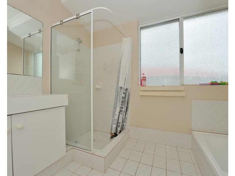 7 Hibiscus Rise, Halls Head WA 6210