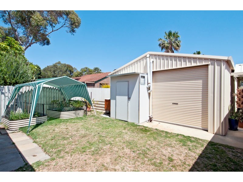 23 Elmore Way, Dudley Park WA 6210