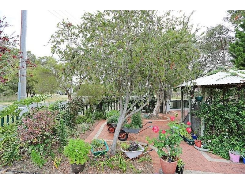 19 Derek Road, Coodanup WA 6210