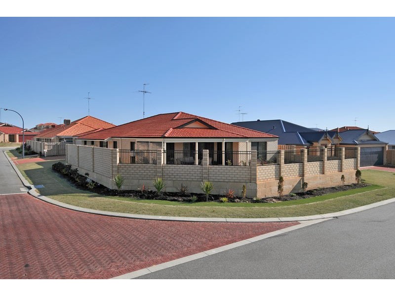 34 Drosera Turn, Halls Head WA 6210