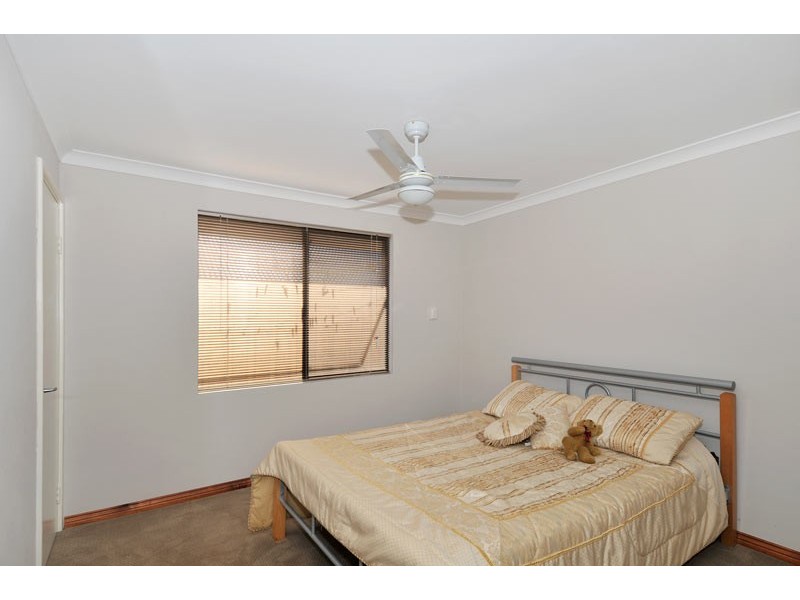 34 Drosera Turn, Halls Head WA 6210