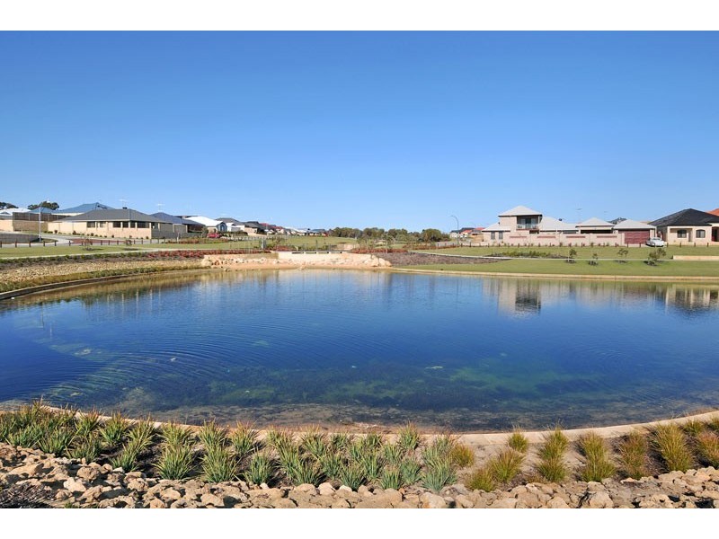 34 Drosera Turn, Halls Head WA 6210