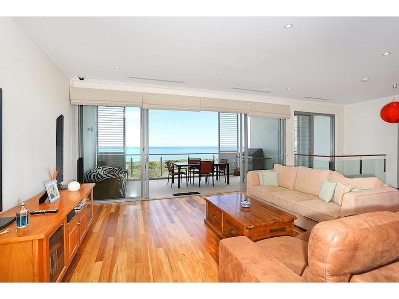 116 Boardwalk Boulevard, Halls Head WA 6210