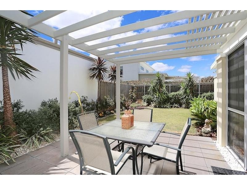 116 Boardwalk Boulevard, Halls Head WA 6210