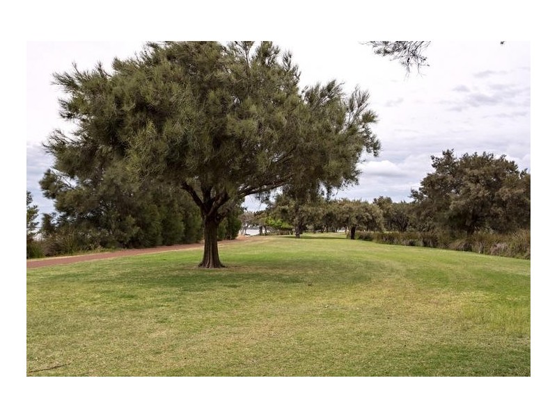 43 Governor Drive, Falcon WA 6210