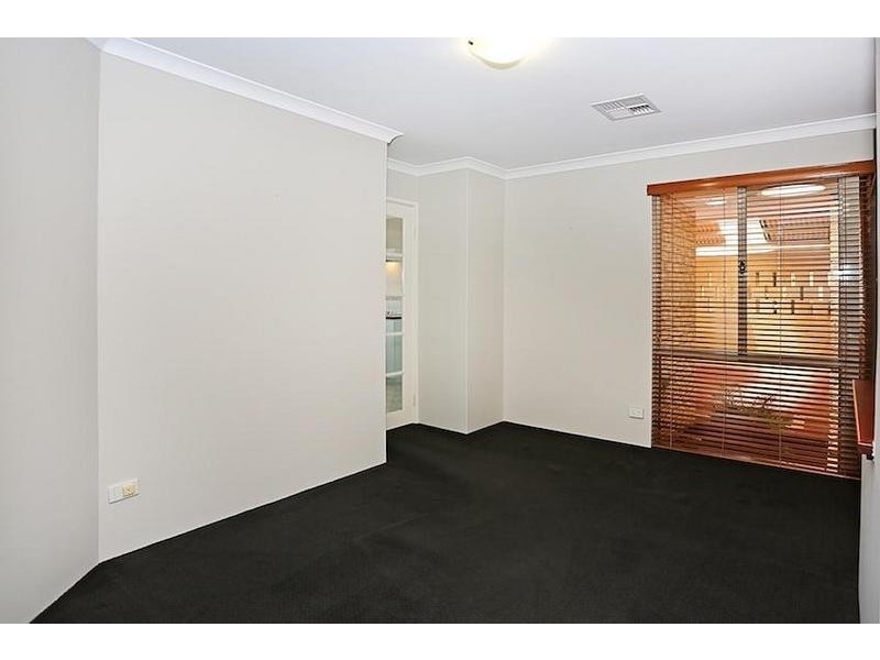 29 Carina Circle, Halls Head WA 6210