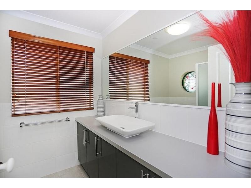 29 Carina Circle, Halls Head WA 6210