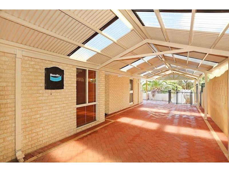 29 Carina Circle, Halls Head WA 6210
