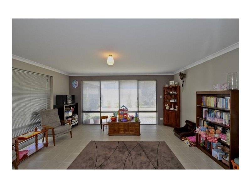 3 Duyfken Way, Dudley Park WA 6210