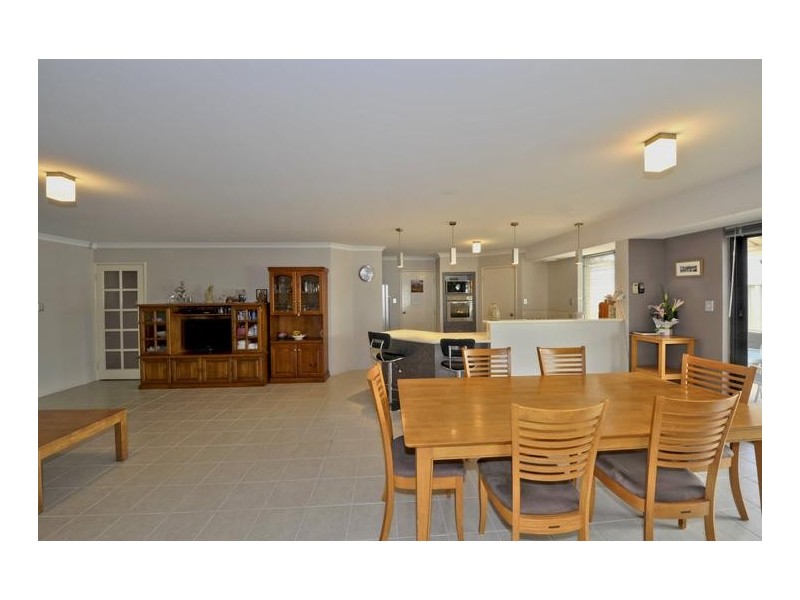 3 Duyfken Way, Dudley Park WA 6210