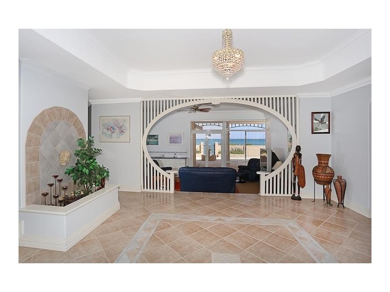 14 Ronsard Drive, San Remo WA 6210