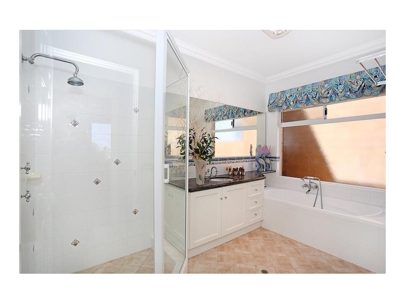 14 Ronsard Drive, San Remo WA 6210